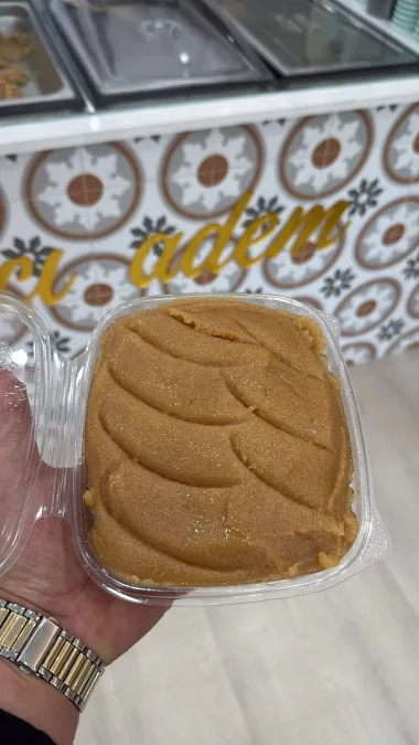 Semolina halva